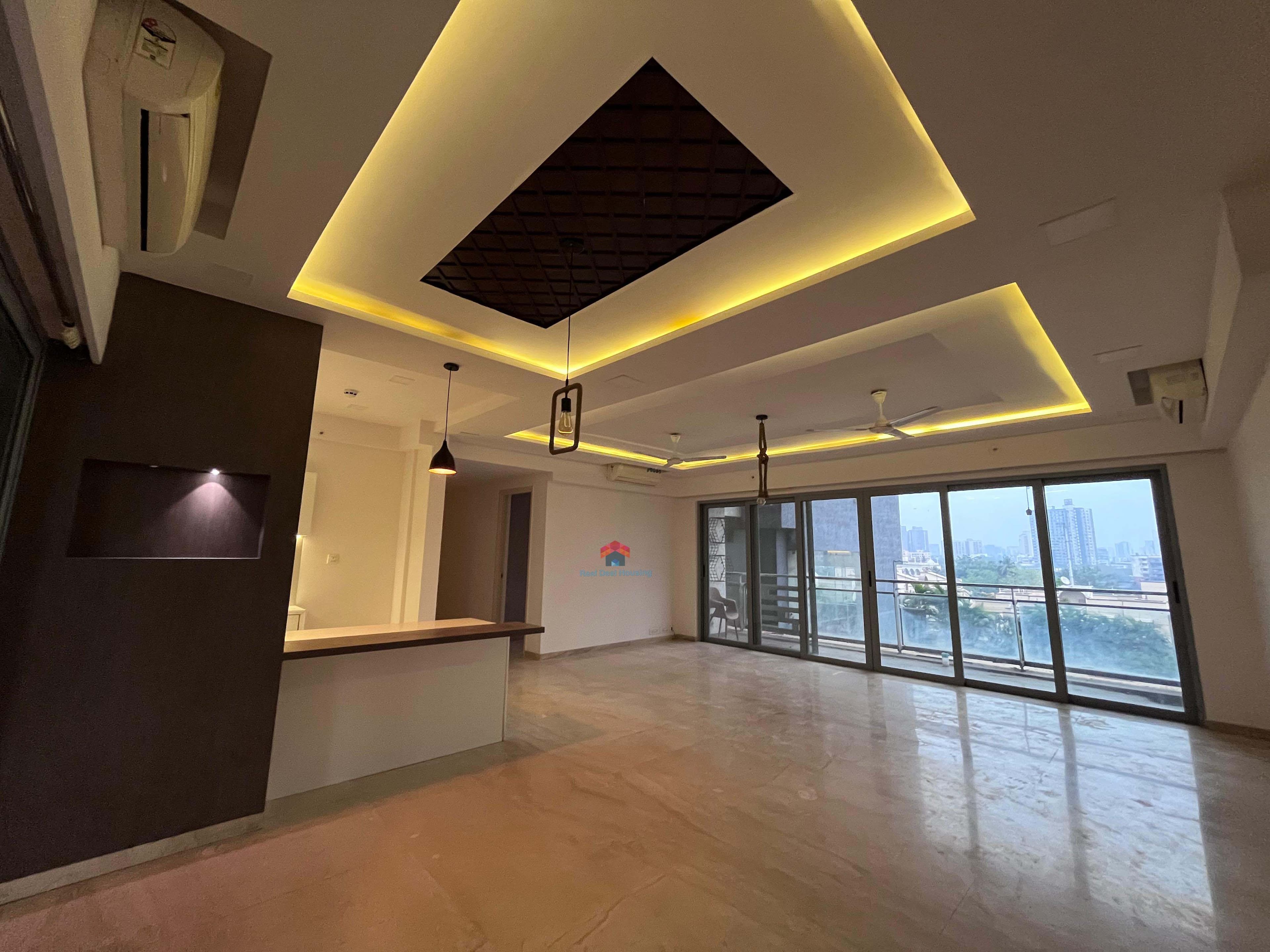 Furnished 3.5 BHK apartment in Imperial Heights, Goregaon West