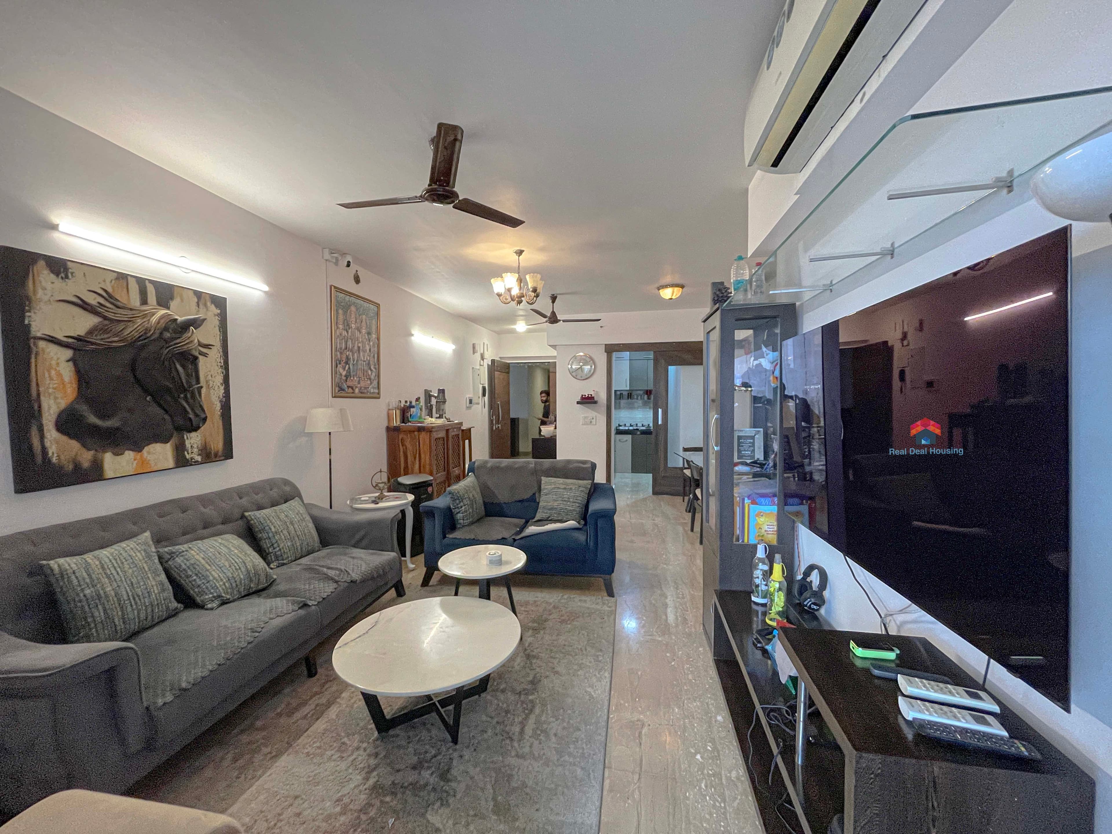 Bright 2.5 BHK apartment in Imperial Heights